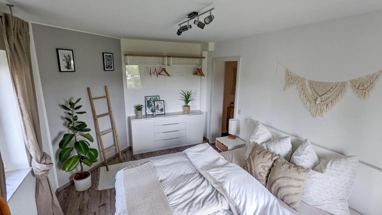 Schoene Wohnung Mit Terrasse & Blick Ins Gruene Dormettingen エクステリア 写真