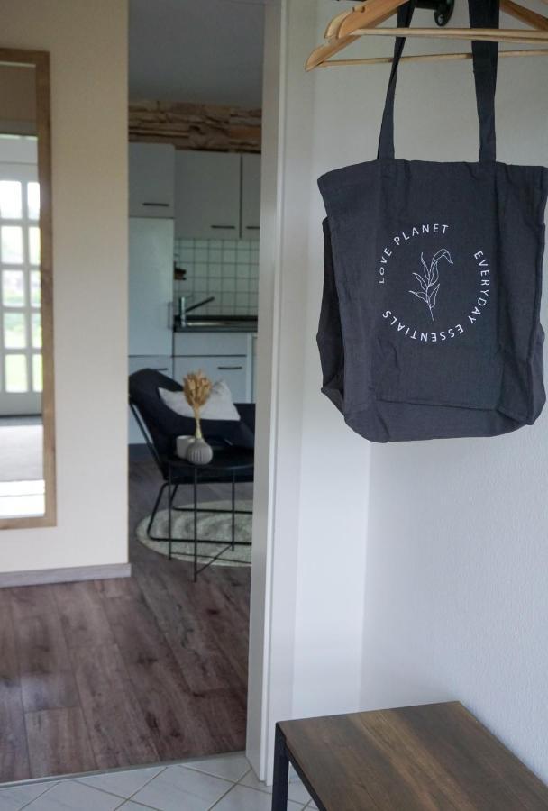 Schoene Wohnung Mit Terrasse & Blick Ins Gruene Dormettingen エクステリア 写真